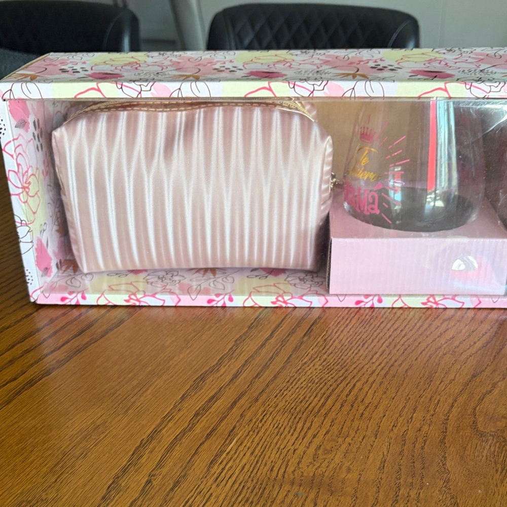 Elegant Satin Cosmetic Bag and Glass Set